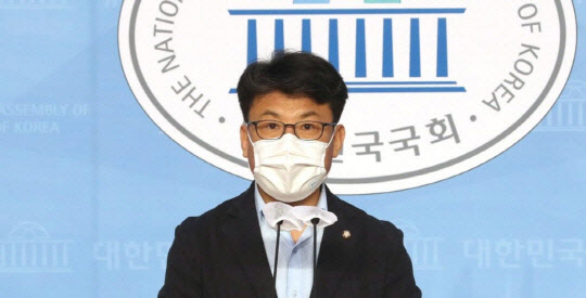 진성준 민주당 의원. 연합뉴스